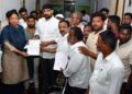 గుండ్ల చెరువు మత్తడి తగ్గించాలి: కలెక్టర్కు ఎమ్మెల్యే వినతి
