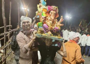 భక్తుల మొర ఆలకించిన గణనాథుడు.. నిమజ్జన వేళ వర్షం!